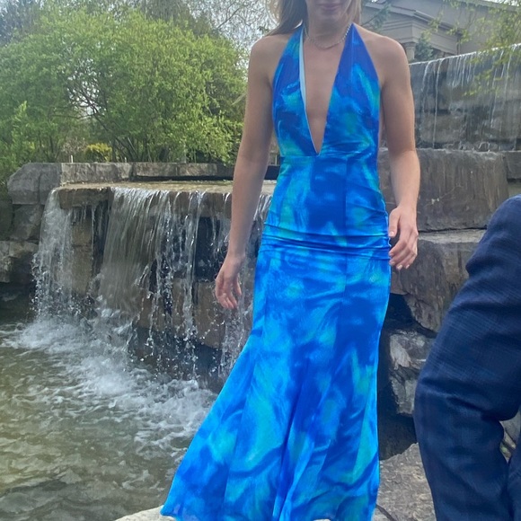 Hello Molly dress size 4 - Picture 3 of 3